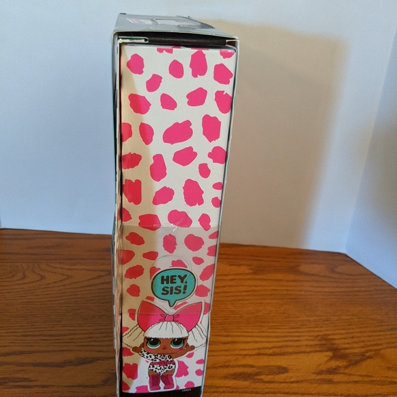 LOL Surprise OMG Doll Lady Diva Shipping Priority - Picture 2 of 3